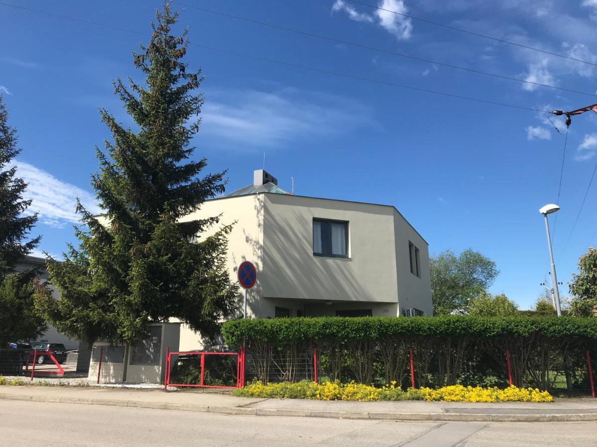 Pension Pegast Ceske Budejovice Exterior foto