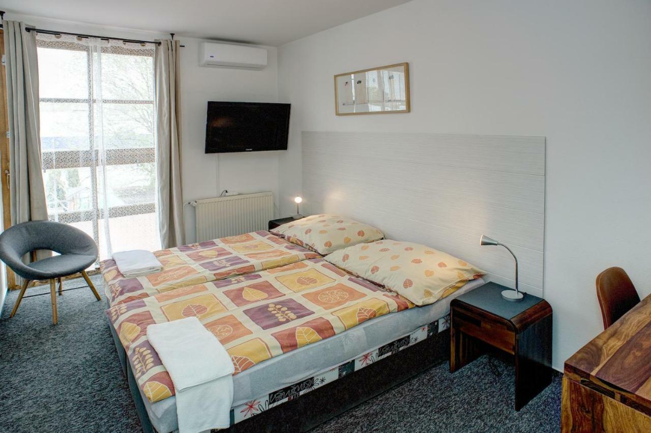 Pension Pegast Ceske Budejovice Exterior foto